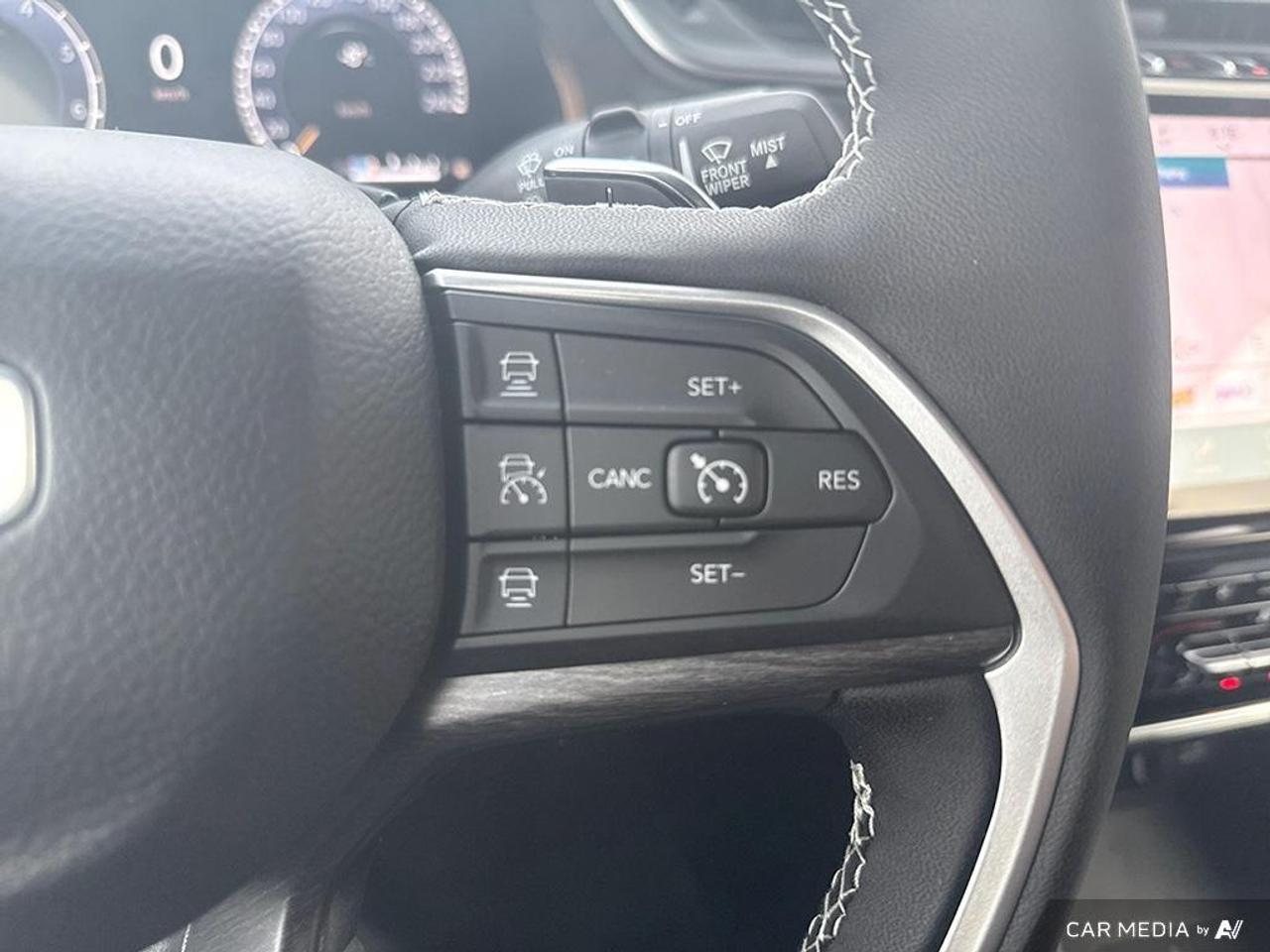 2025 Jeep Grand Cherokee Limited 4dr 4x4 Photo