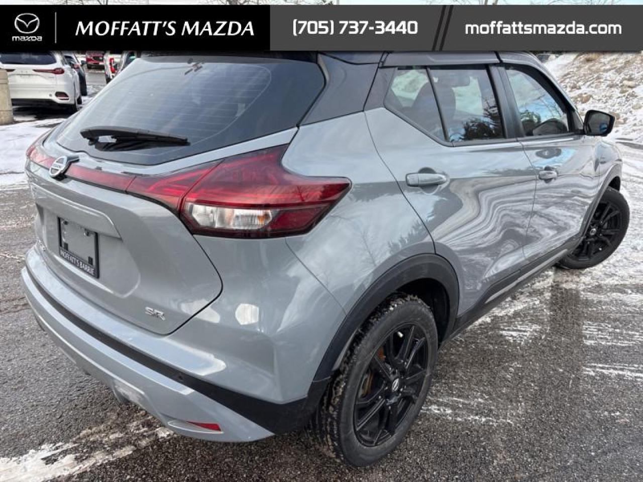 2021 Nissan Kicks SR Photo