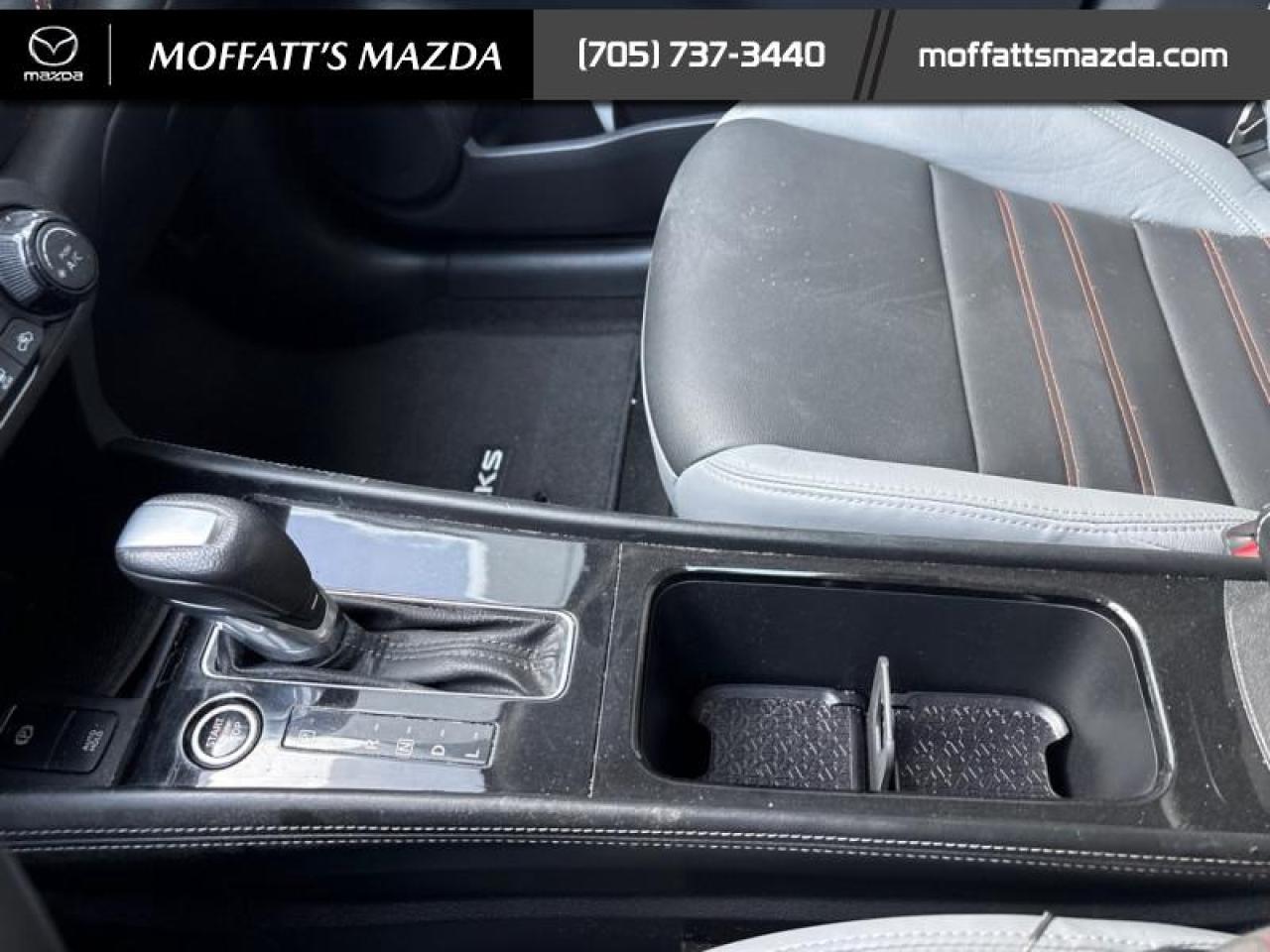 2021 Nissan Kicks SR Photo