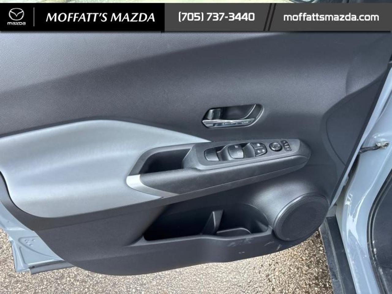 2021 Nissan Kicks SR Photo