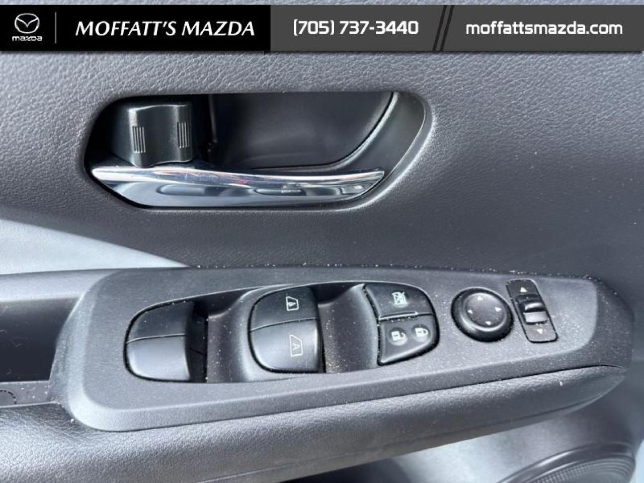 2021 Nissan Kicks SR Photo