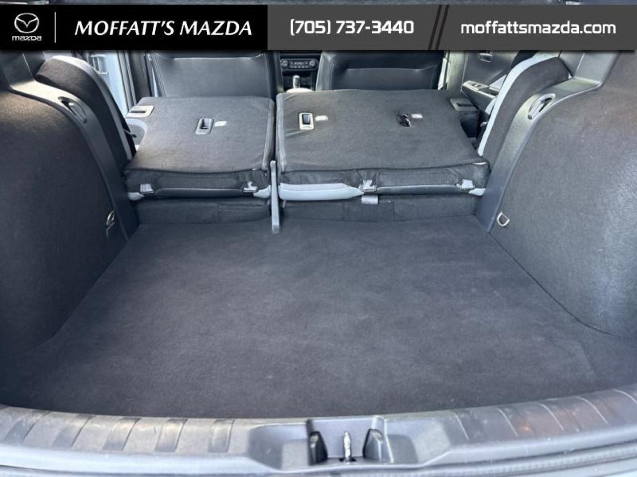 2021 Nissan Kicks SR Photo