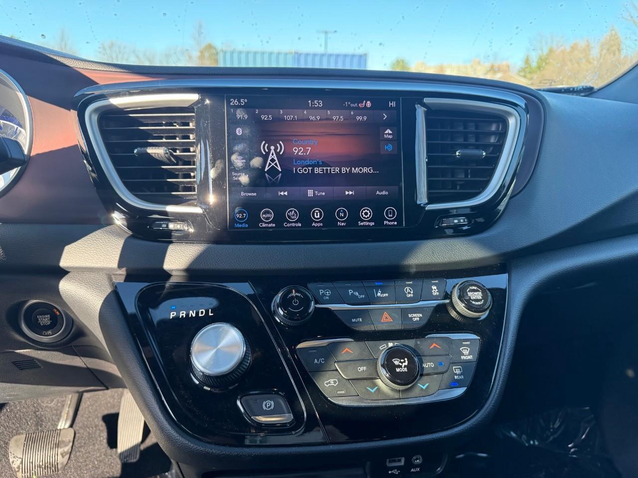 2020 Chrysler Pacifica Touring-L Front-Wheel Drive Passenger Van Photo