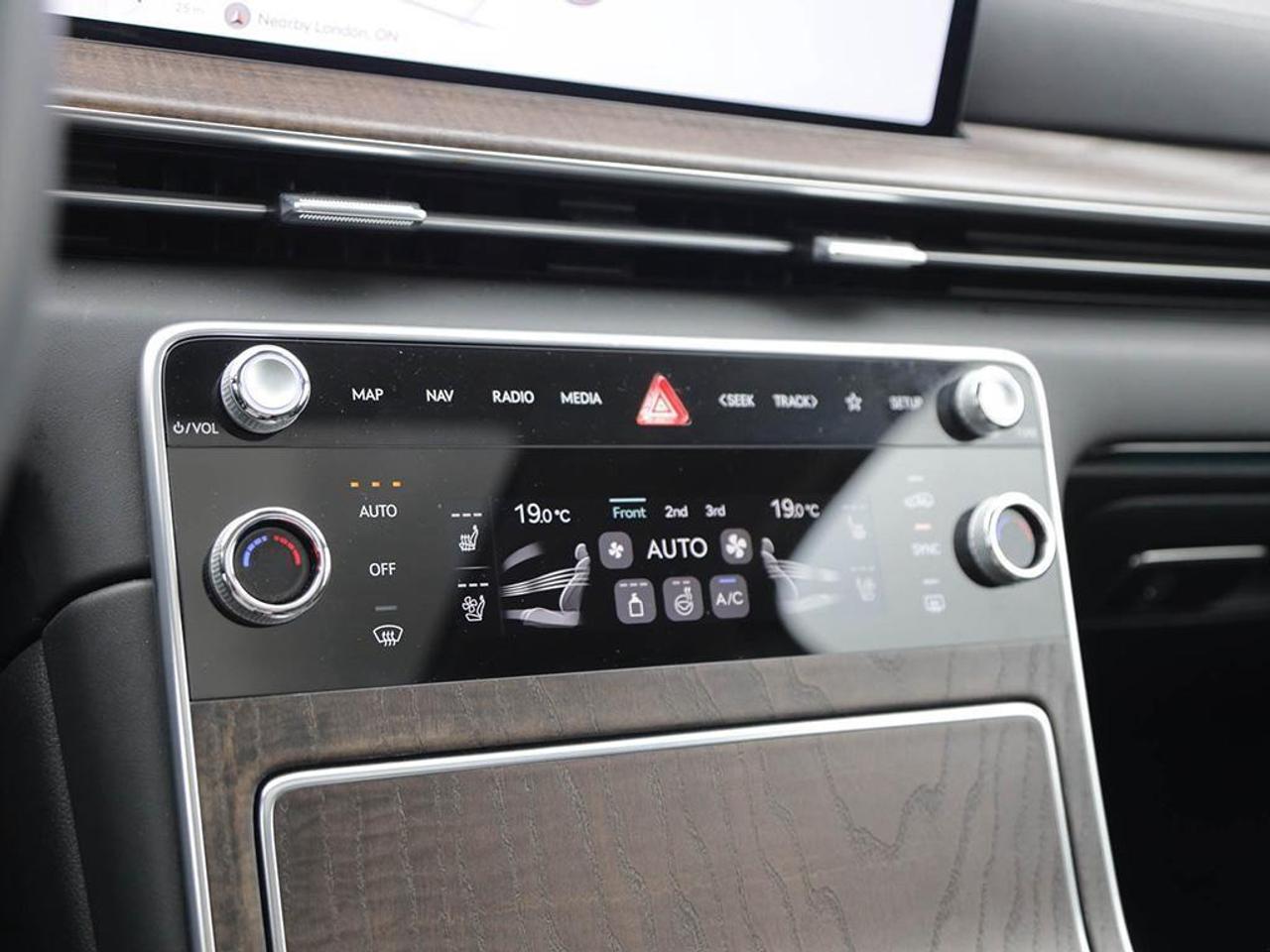 2025 Genesis GV80  Photo