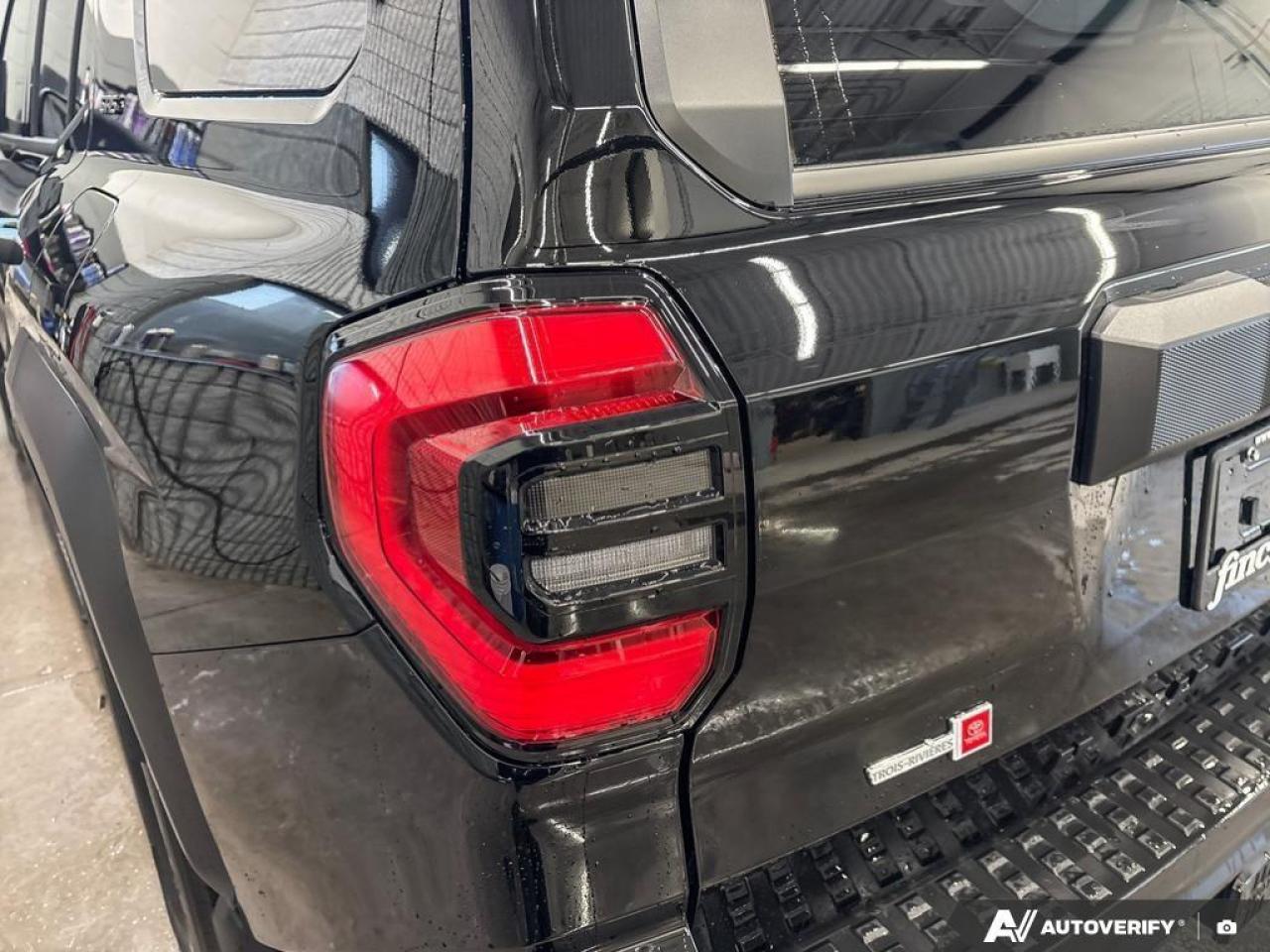 2025 Toyota 4Runner Base 4dr 4x4 Photo