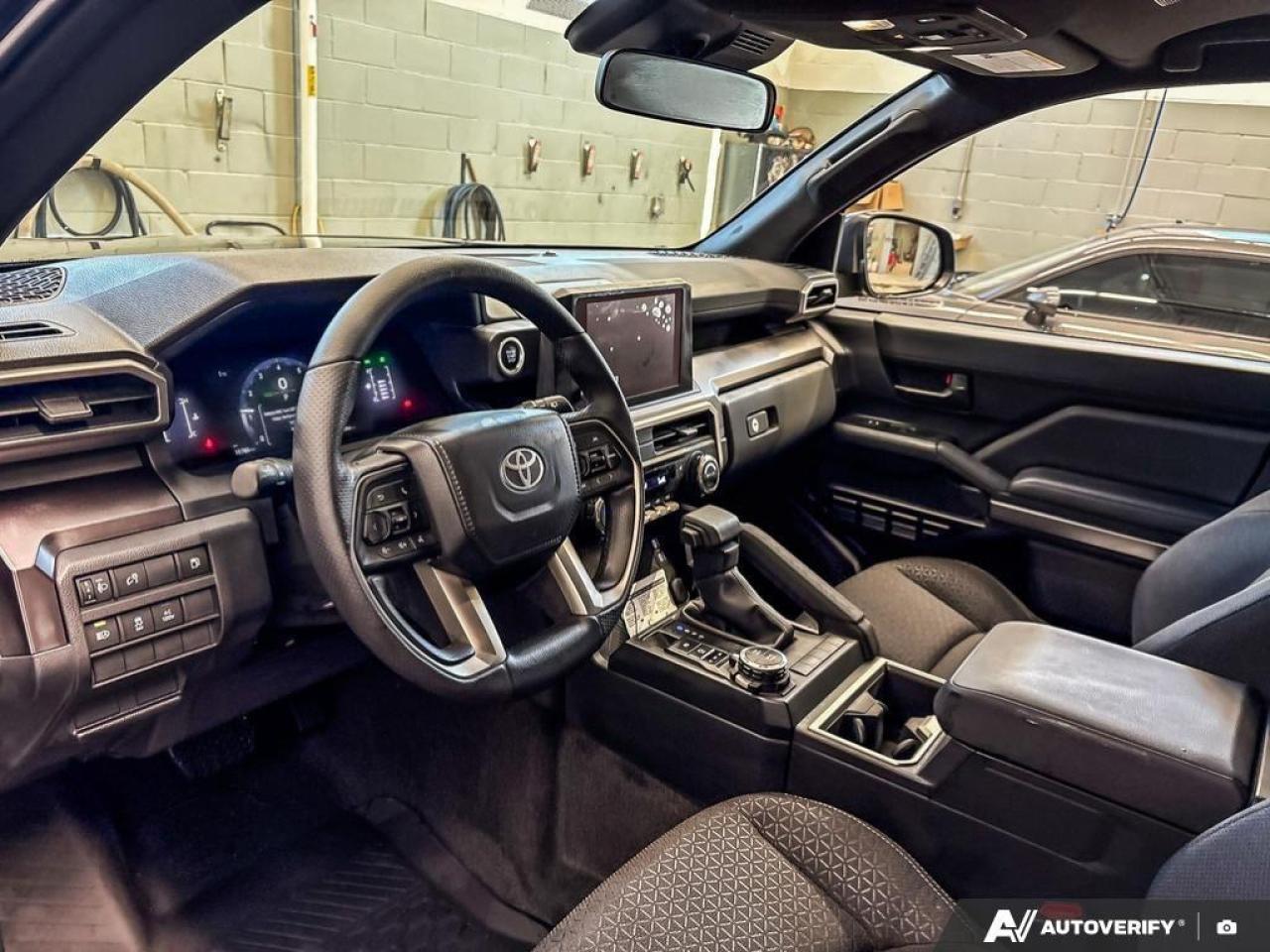 2025 Toyota 4Runner Base 4dr 4x4 Photo