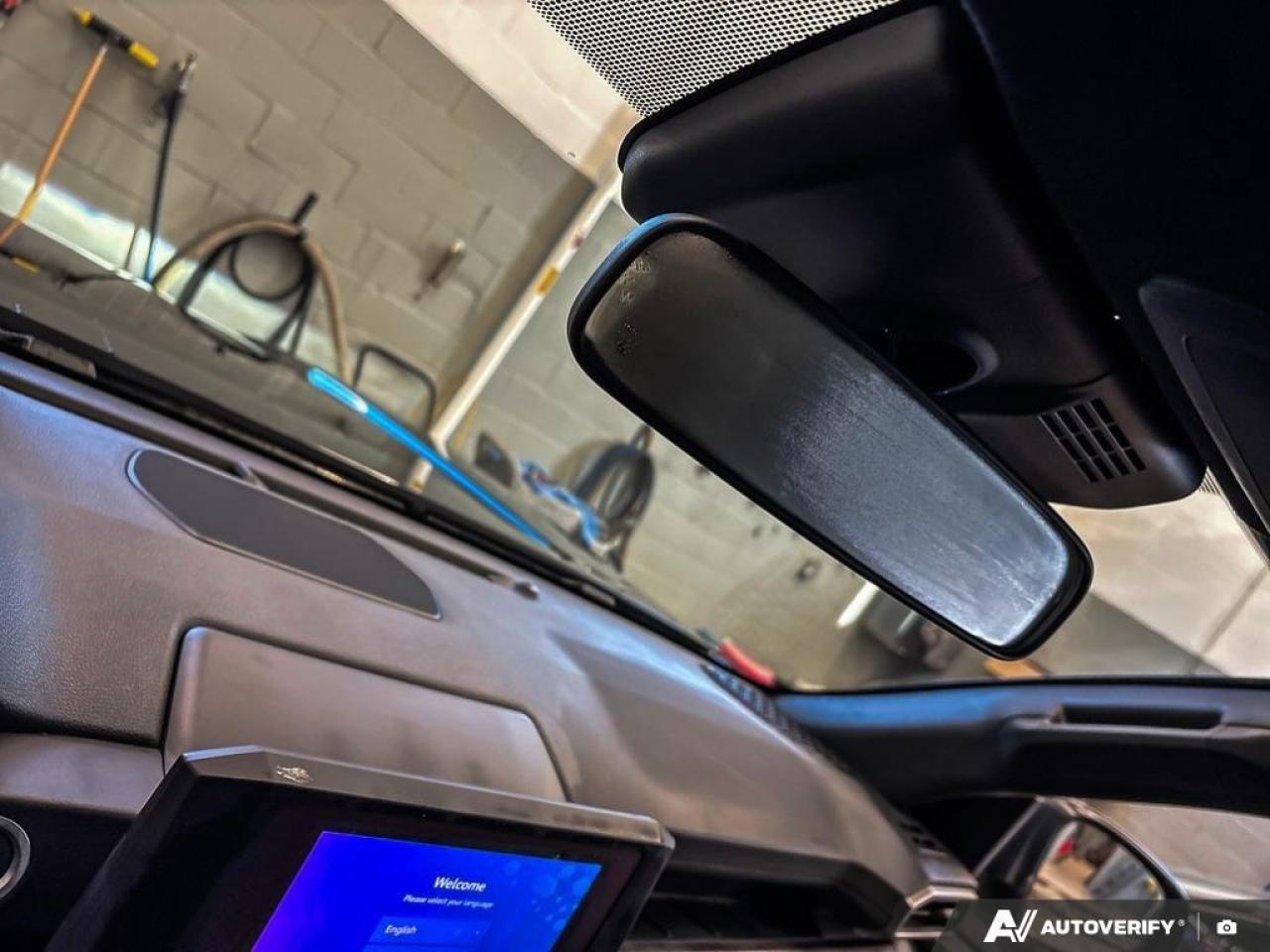 2025 Toyota 4Runner Base 4dr 4x4 Photo