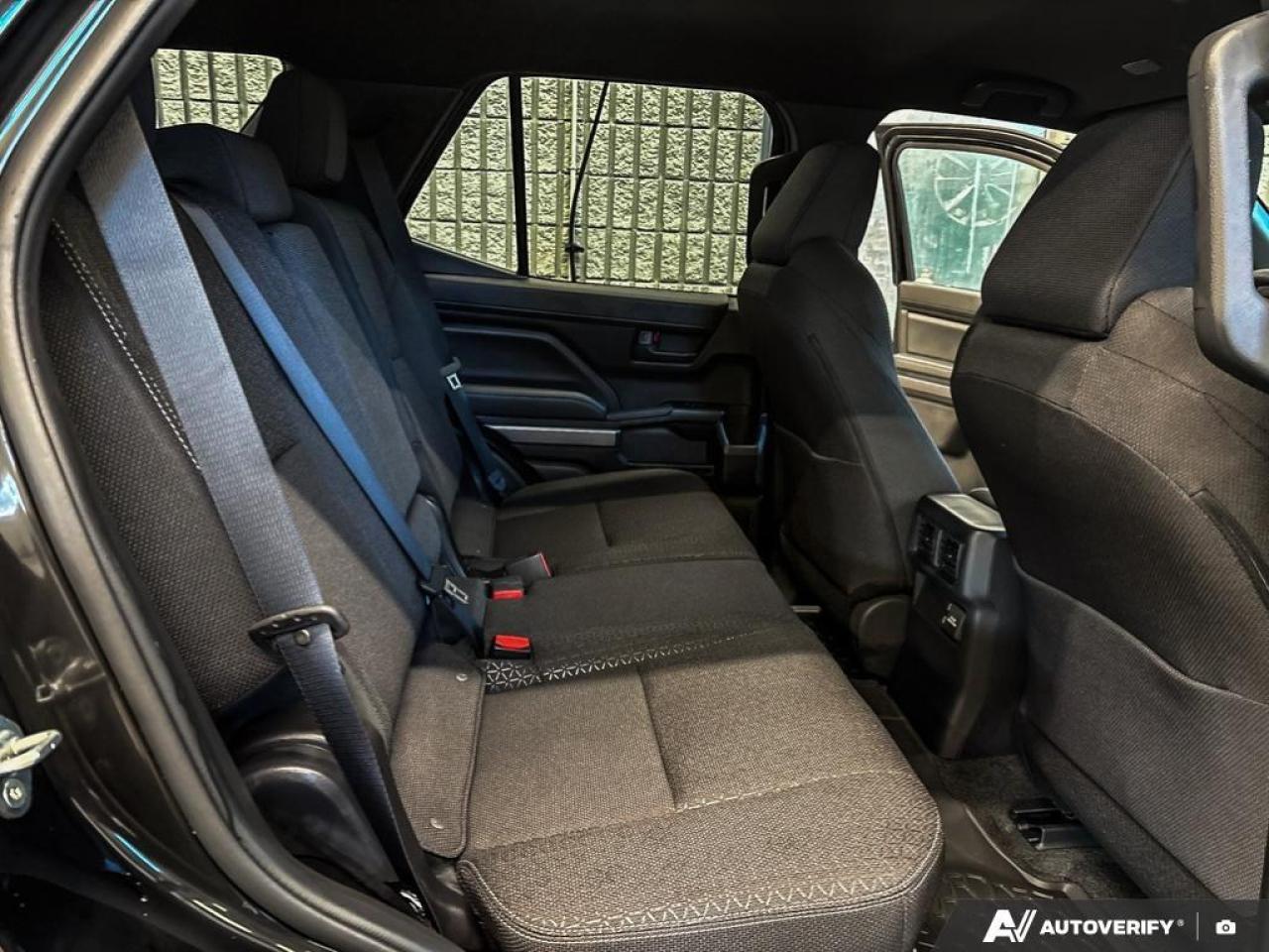 2025 Toyota 4Runner Base 4dr 4x4 Photo