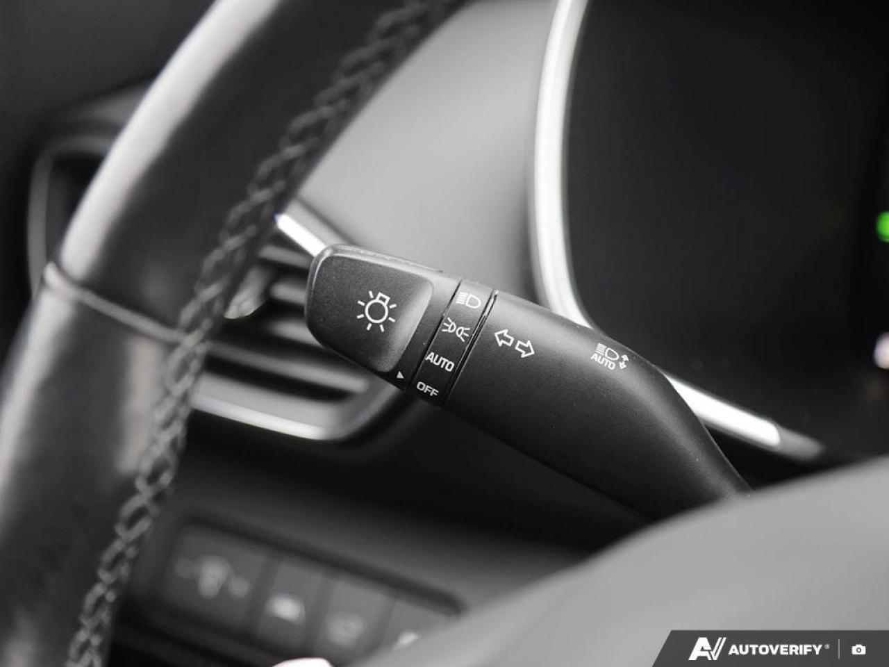 2021 Hyundai Santa Fe HEV Luxury 4dr All-Wheel Drive Photo