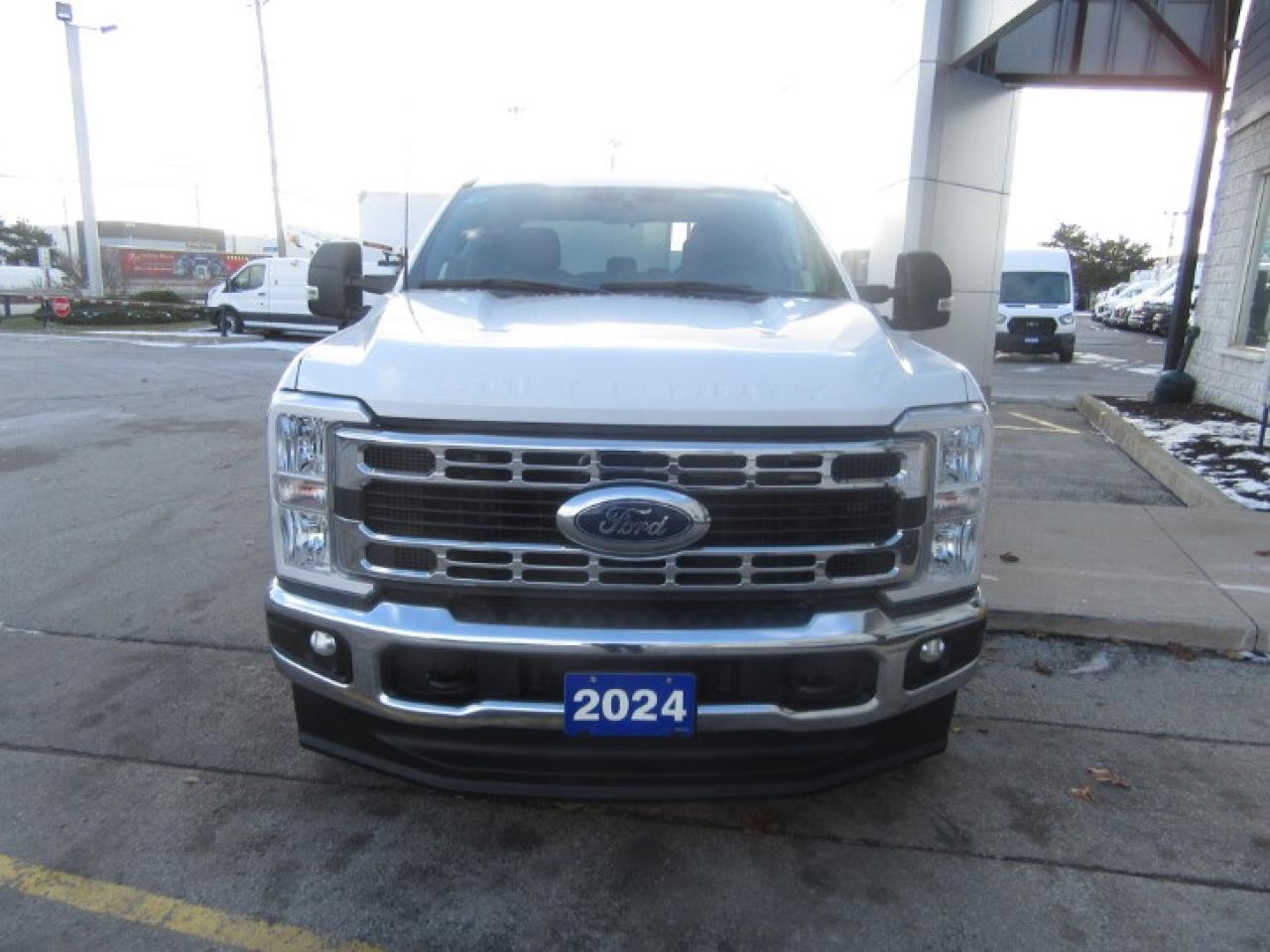 2024 Ford F-350 CREW CAB XLT 4X4 6.8FT BOX Photo