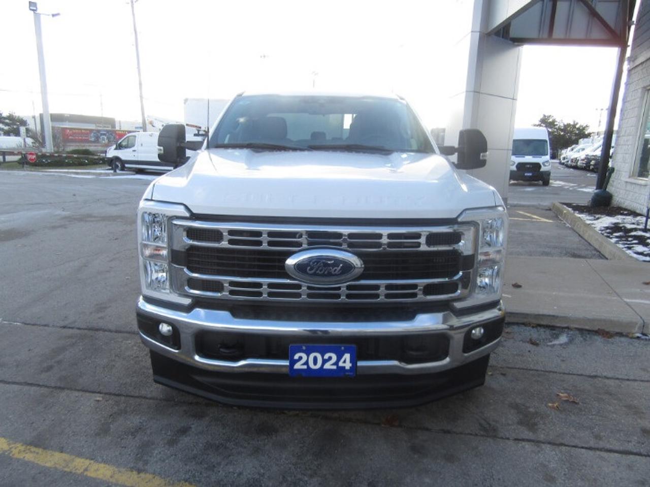 2024 Ford F-350 CREW CAB XLT 4X4 6.8FT BOX Photo