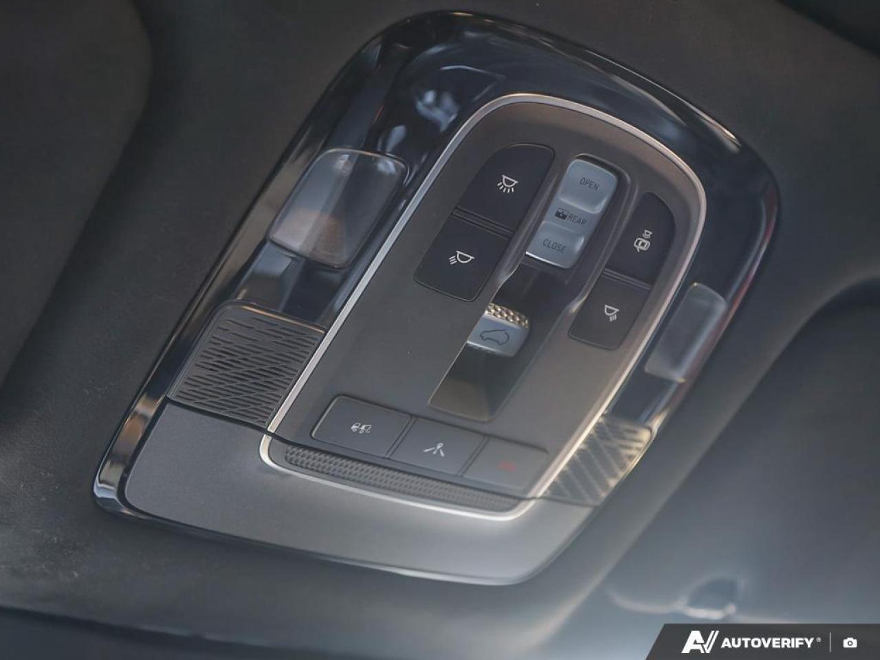 2020 Hyundai PALISADE Ultimate 7 Passenger 4dr All-Wheel Drive Photo