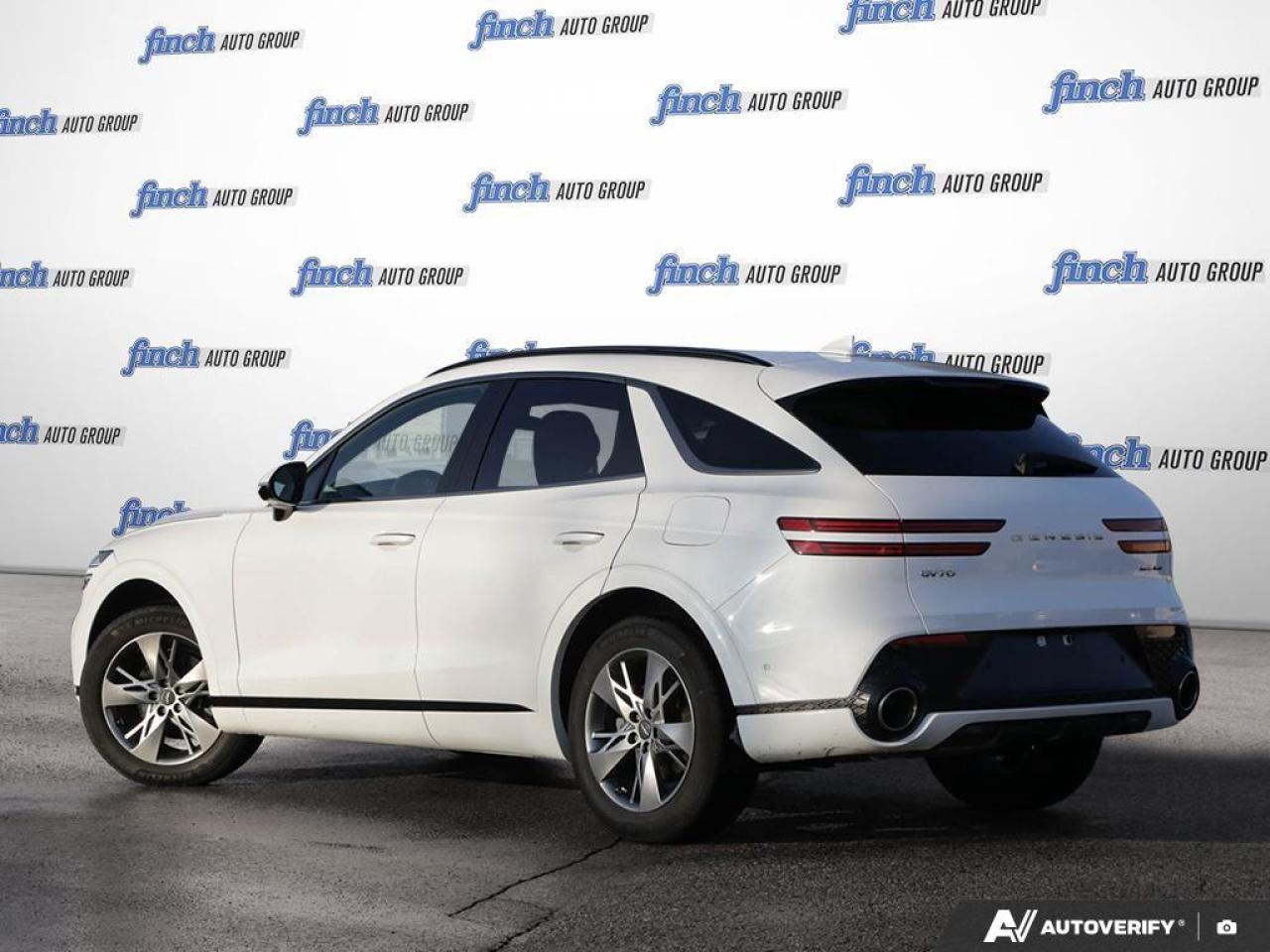 2022 Genesis GV70 2.5T Prestige 4dr All-Wheel Drive Photo3