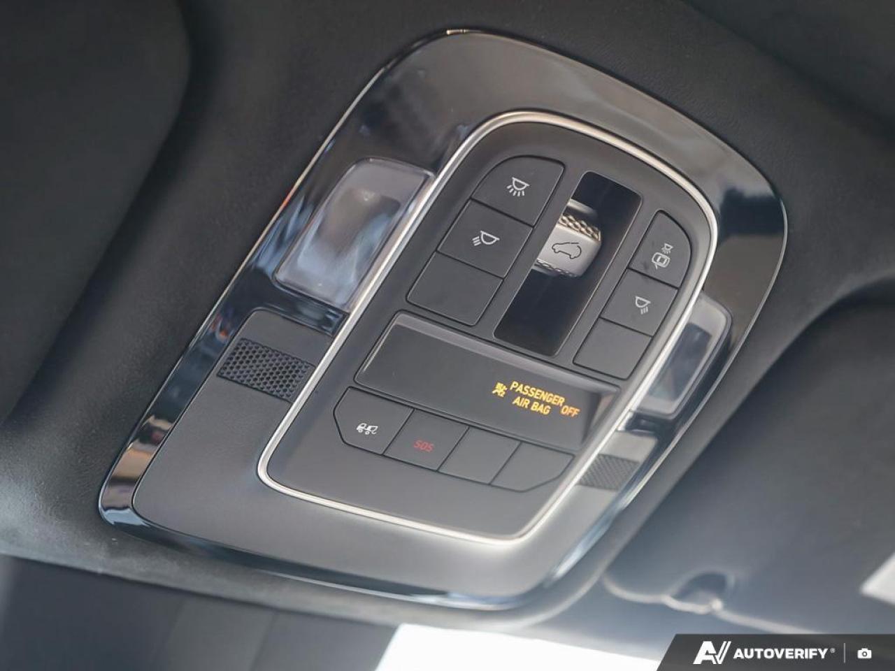 2022 Hyundai Santa Fe Ultimate Calligraphy 4dr All-Wheel Drive Photo