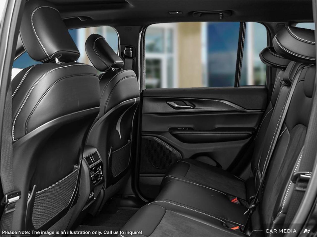 2025 Jeep Grand Cherokee Laredo 4dr 4x4 Photo