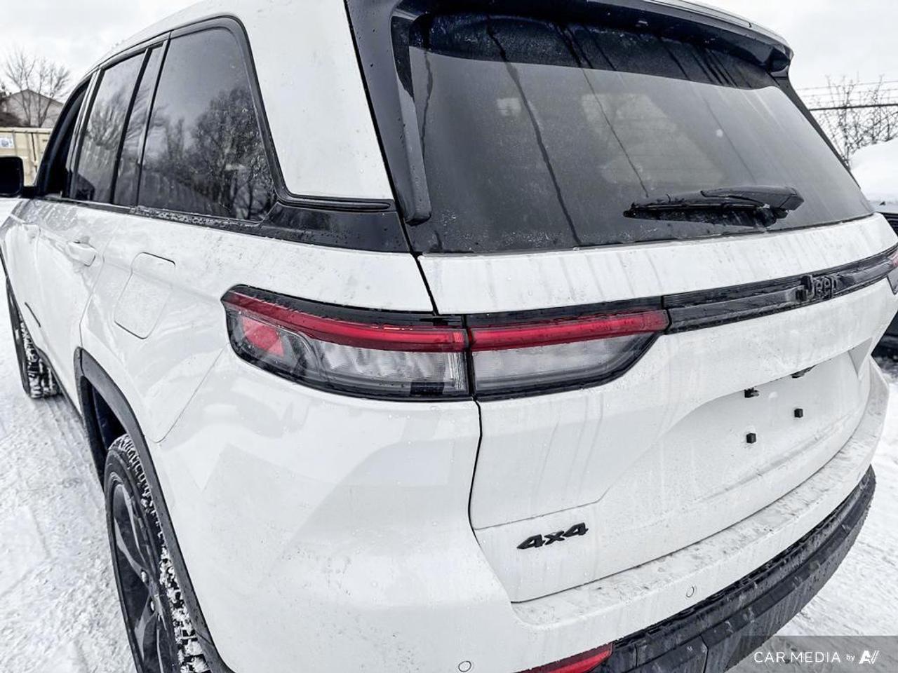 2025 Jeep Grand Cherokee Laredo 4dr 4x4 Photo