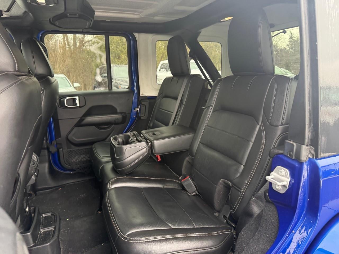 2018 Jeep WRANGLER UNLIMITED Sahara 4dr 4x4 Photo