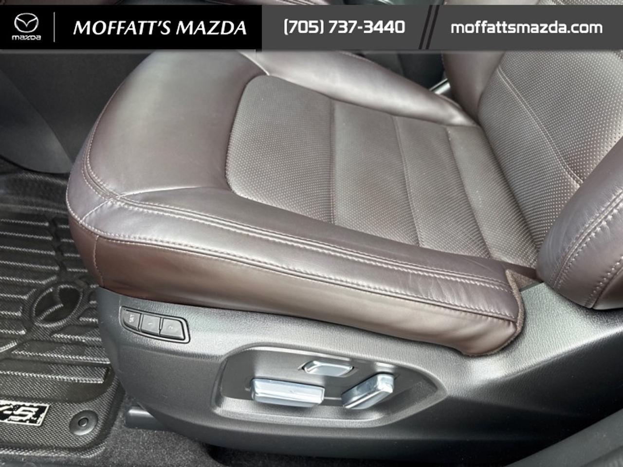 2023 Mazda CX-5 Signature Photo