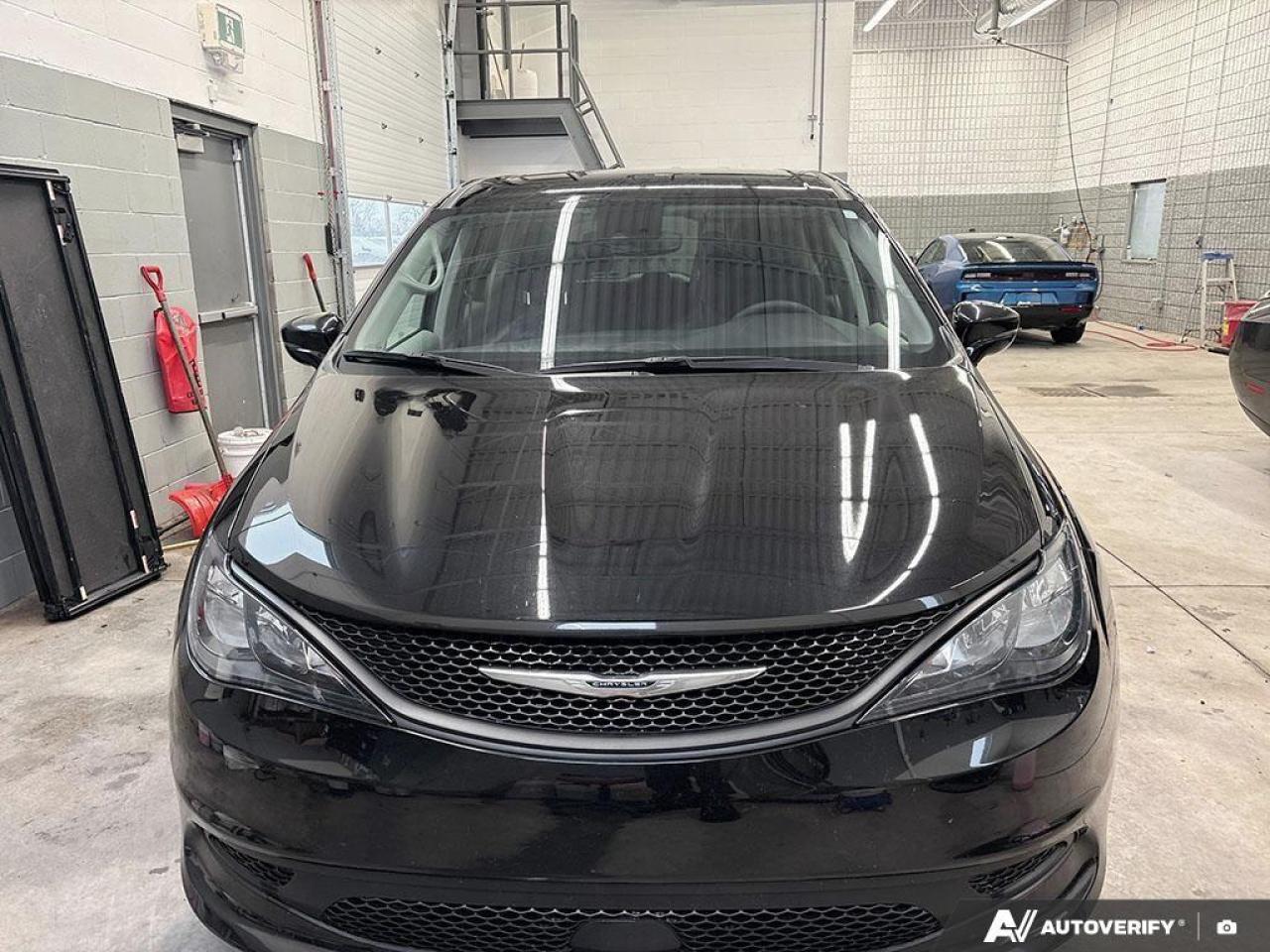 2024 Chrysler Grand Caravan SXT Front-Wheel Drive Passenger Van Photo