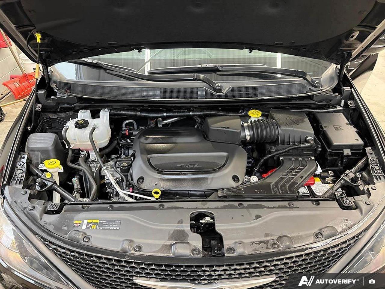 2024 Chrysler Grand Caravan SXT Front-Wheel Drive Passenger Van Photo