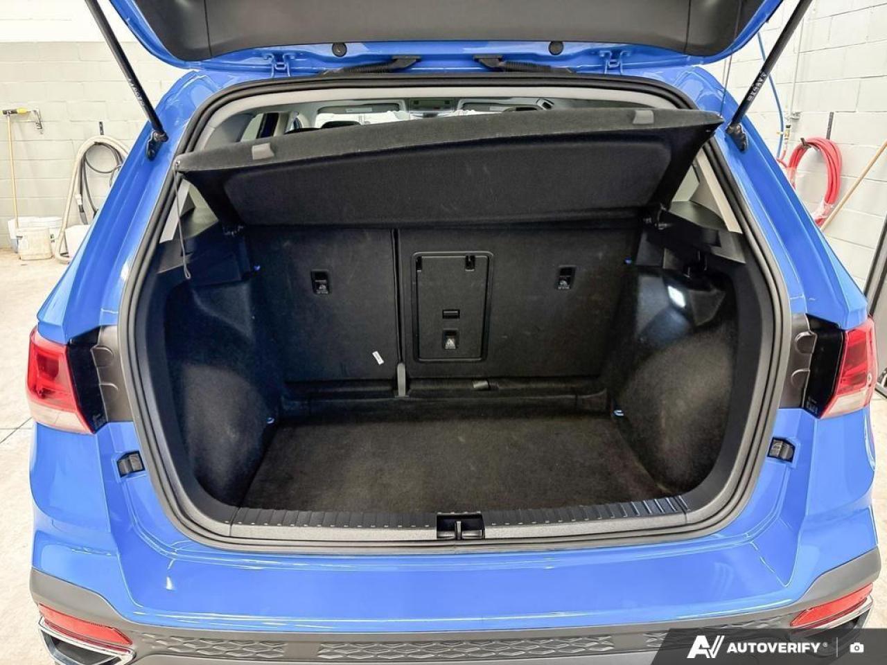 2024 Volkswagen Taos Comfortline 4dr Front-Wheel Drive Photo