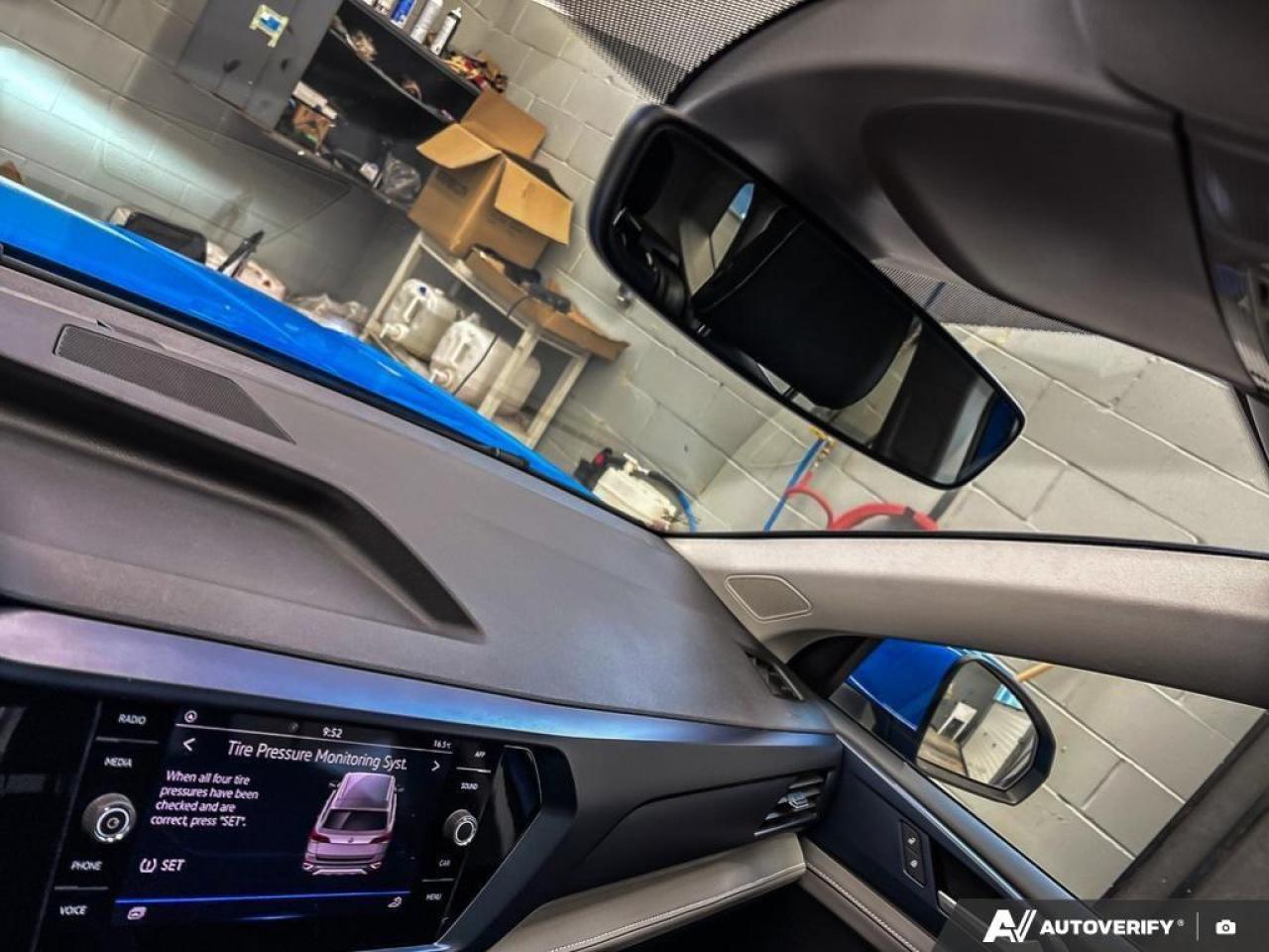 2024 Volkswagen Taos Comfortline 4dr Front-Wheel Drive Photo