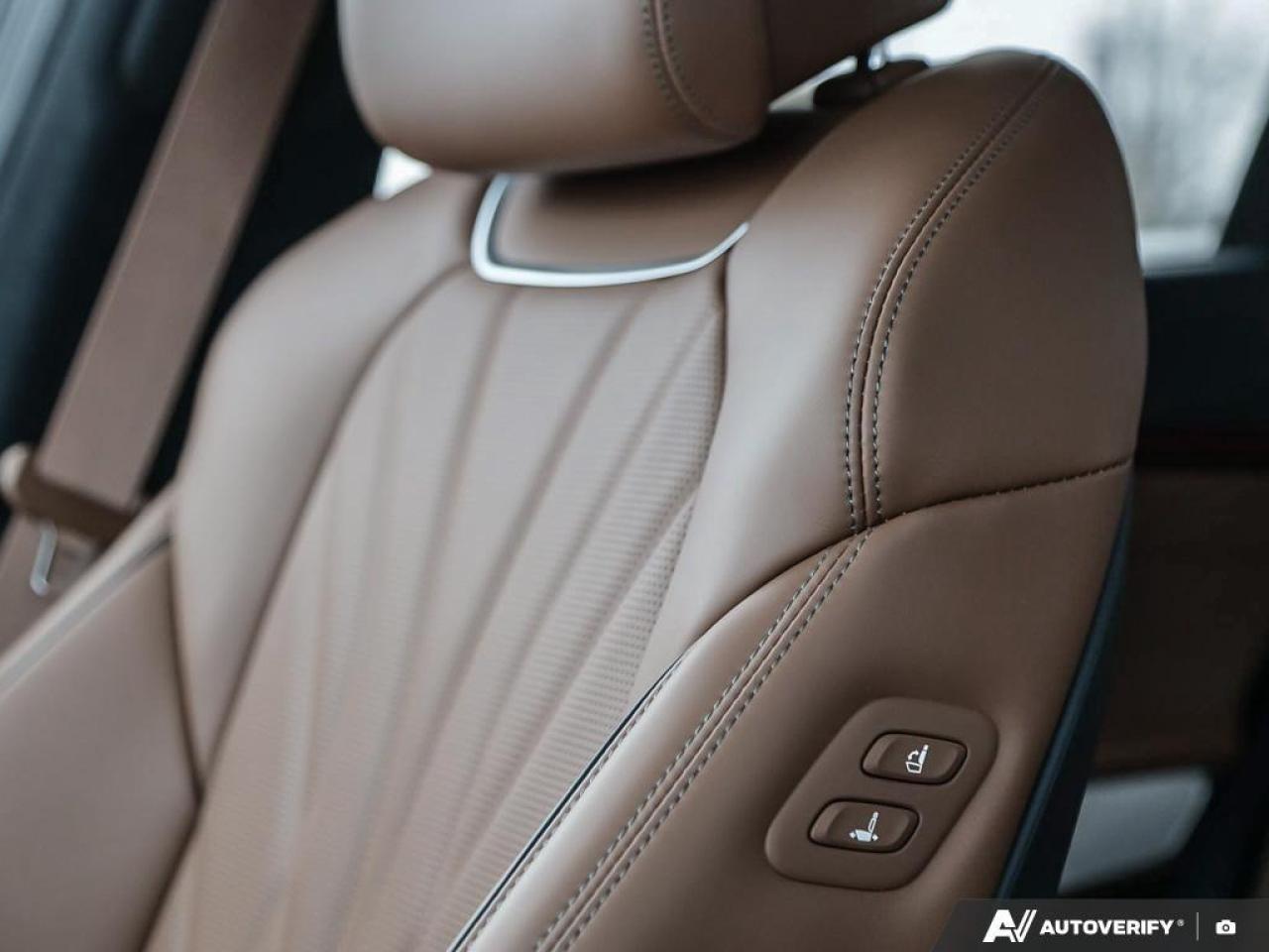 2026 Genesis GV70  Photo