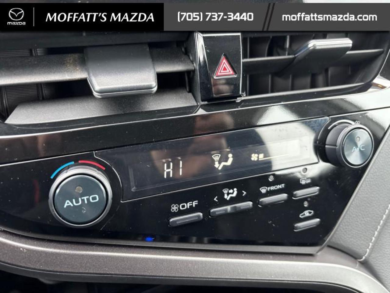 2024 Toyota Camry SE Photo