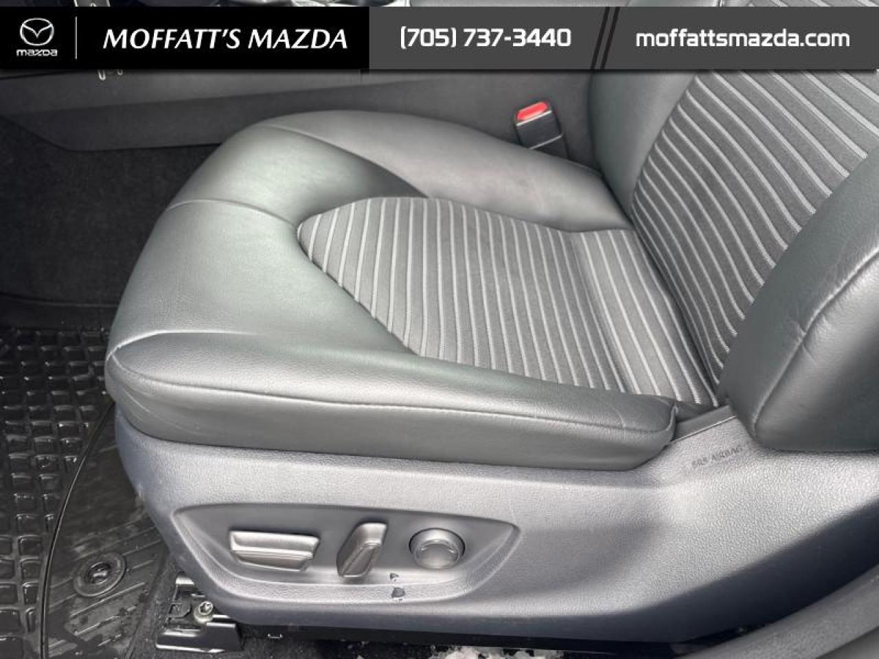 2024 Toyota Camry SE Photo