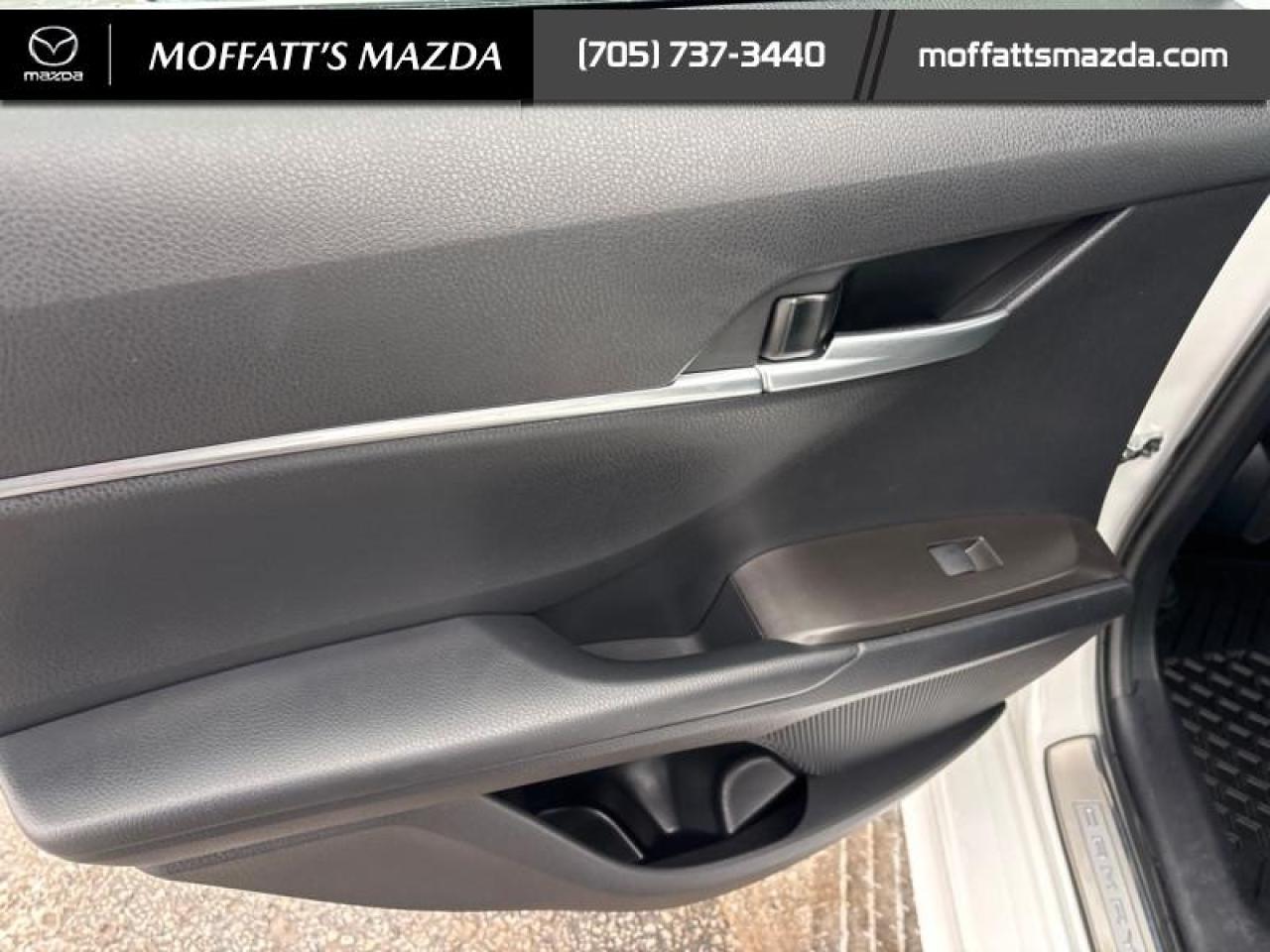 2024 Toyota Camry SE Photo