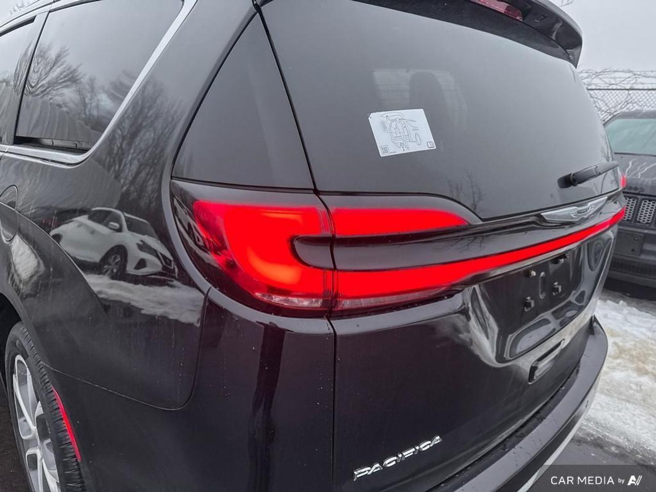 2026 Chrysler Pacifica Pinnacle All-Wheel Drive Passenger Van Photo