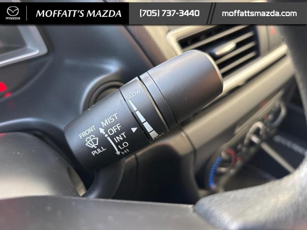 2014 Mazda MAZDA3 GX-SKY Photo