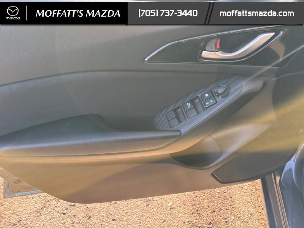 2014 Mazda MAZDA3 GX-SKY Photo