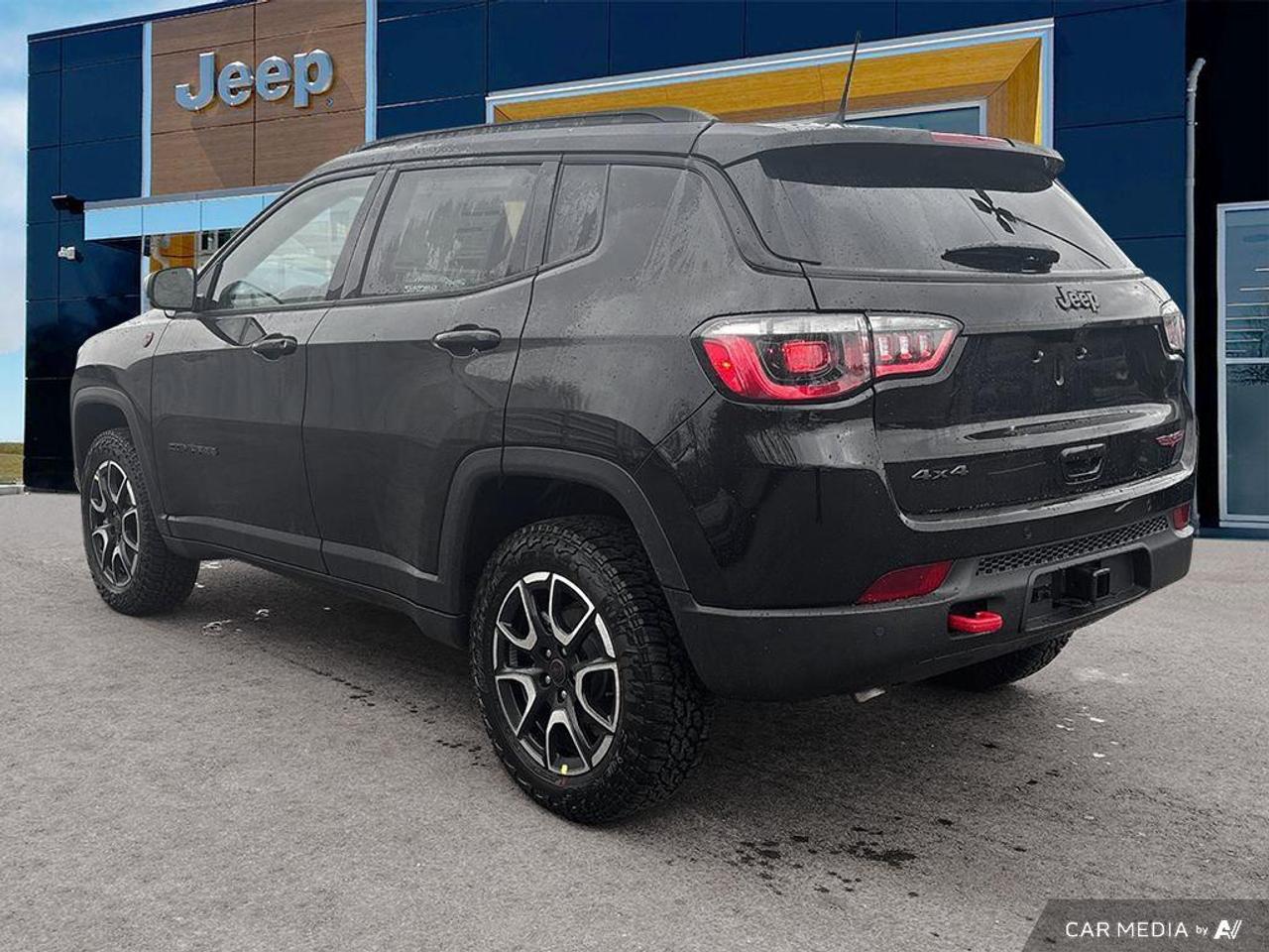2026 Jeep Compass Trailhawk 4dr 4x4 Photo
