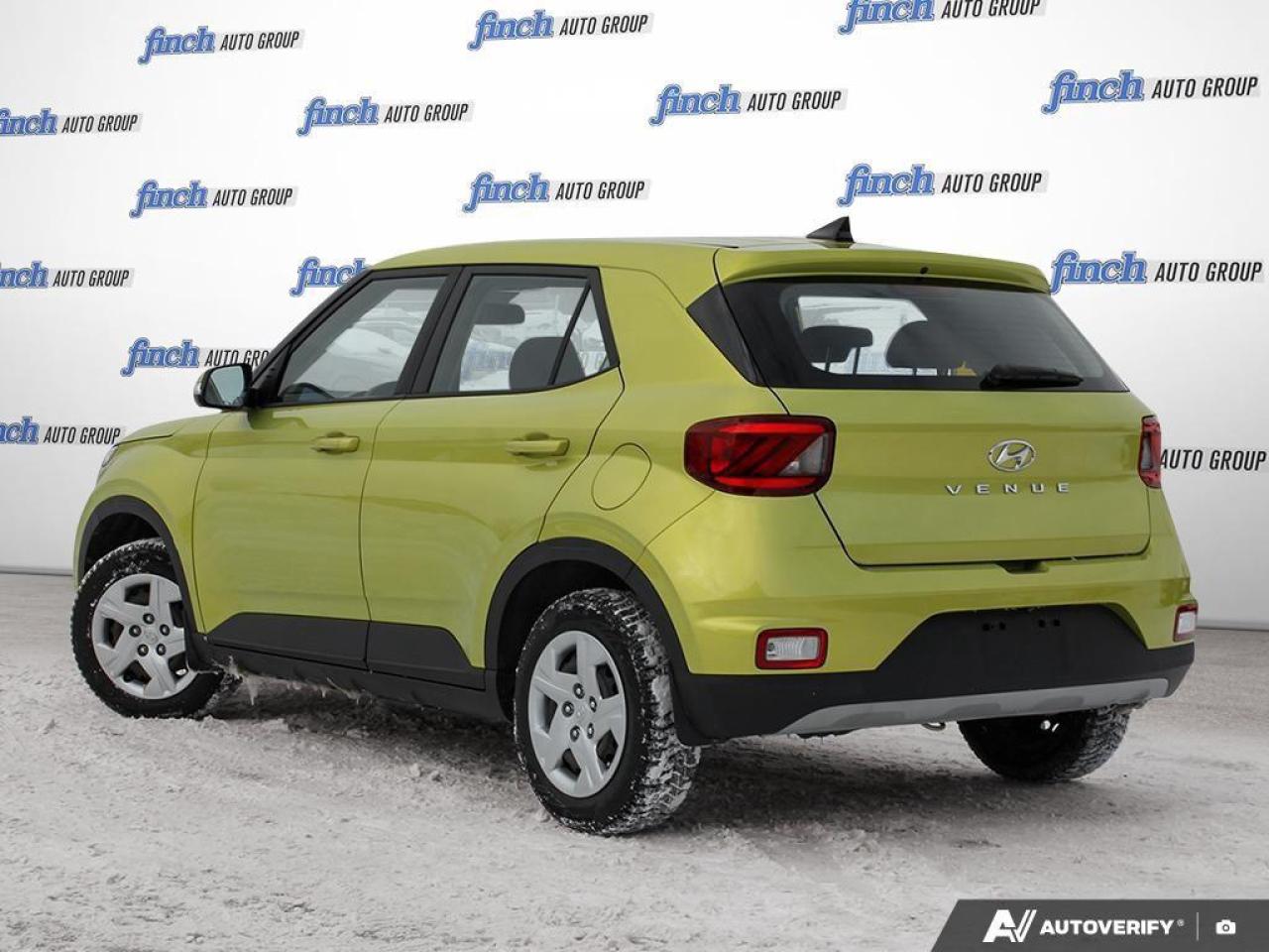 2020 Hyundai Venue Essential 4dr Front-Wheel Drive Photo3