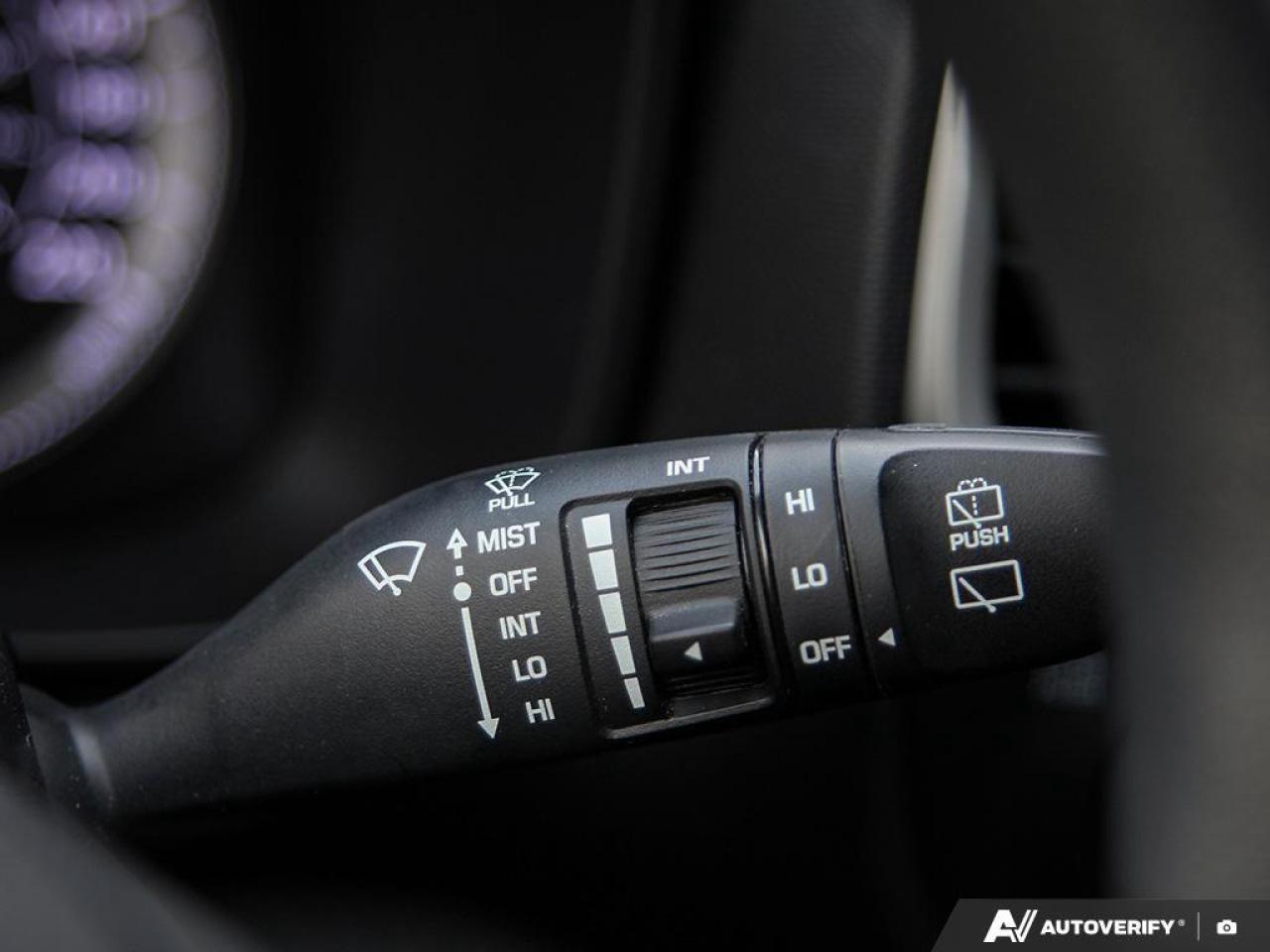 2020 Hyundai Venue Essential 4dr Front-Wheel Drive Photo