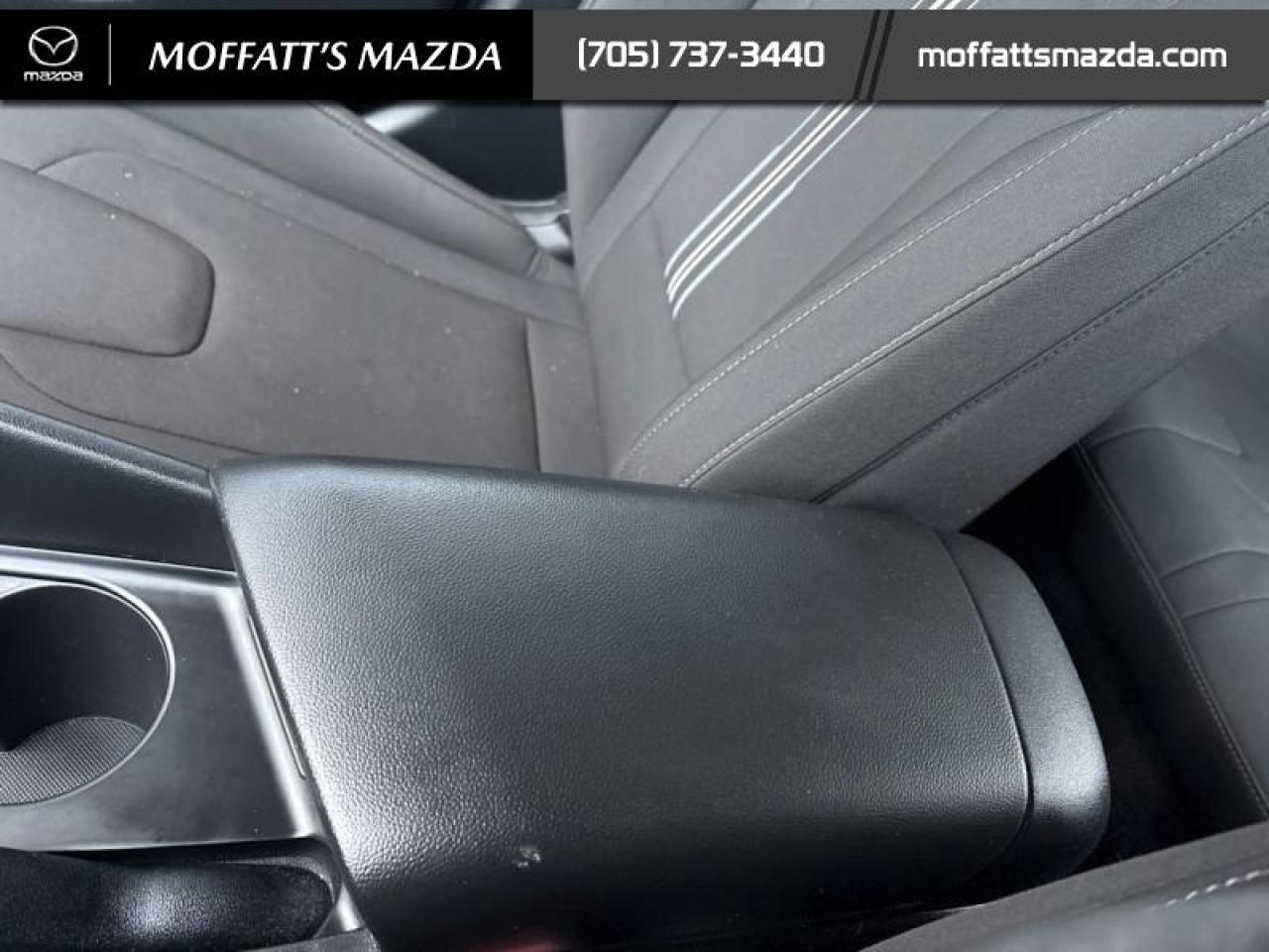 2022 Hyundai Elantra Preferred Photo