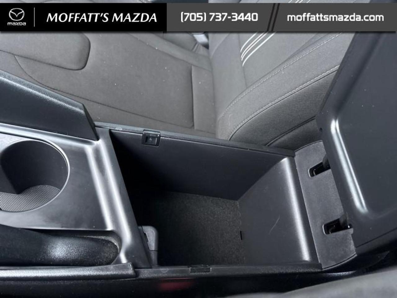 2022 Hyundai Elantra Preferred Photo