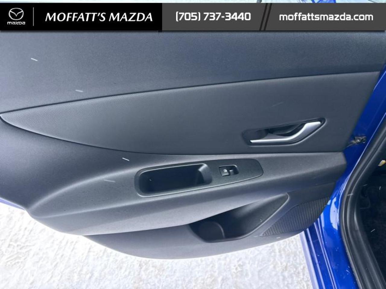 2022 Hyundai Elantra Preferred Photo