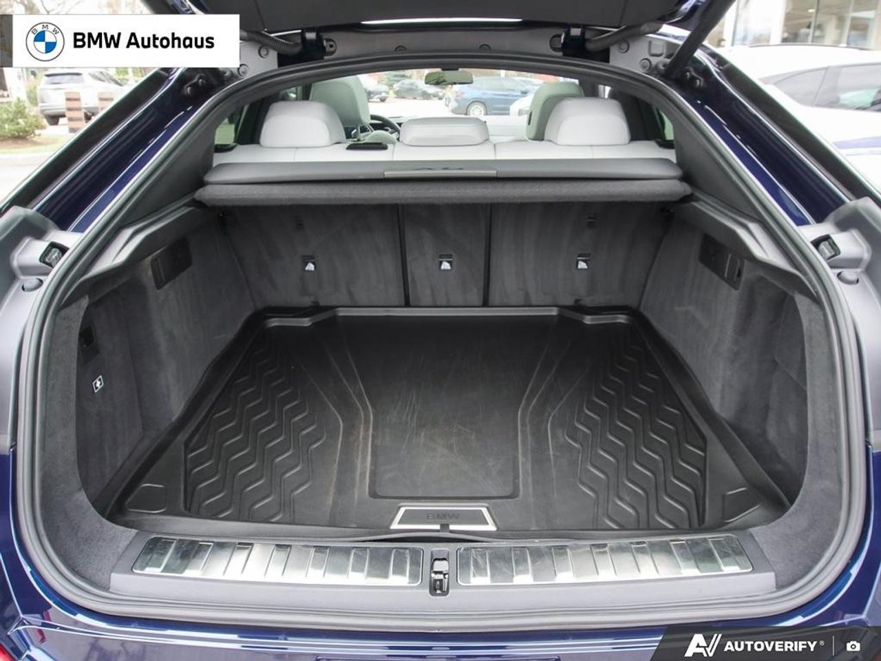 2025 BMW X6 xDrive40i Sports Activity Coupe Photo