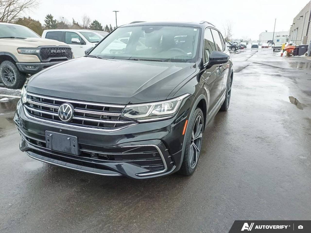 2024 Volkswagen Tiguan Highline R-LINE 4dr All-wheel Drive 4MOTION Photo