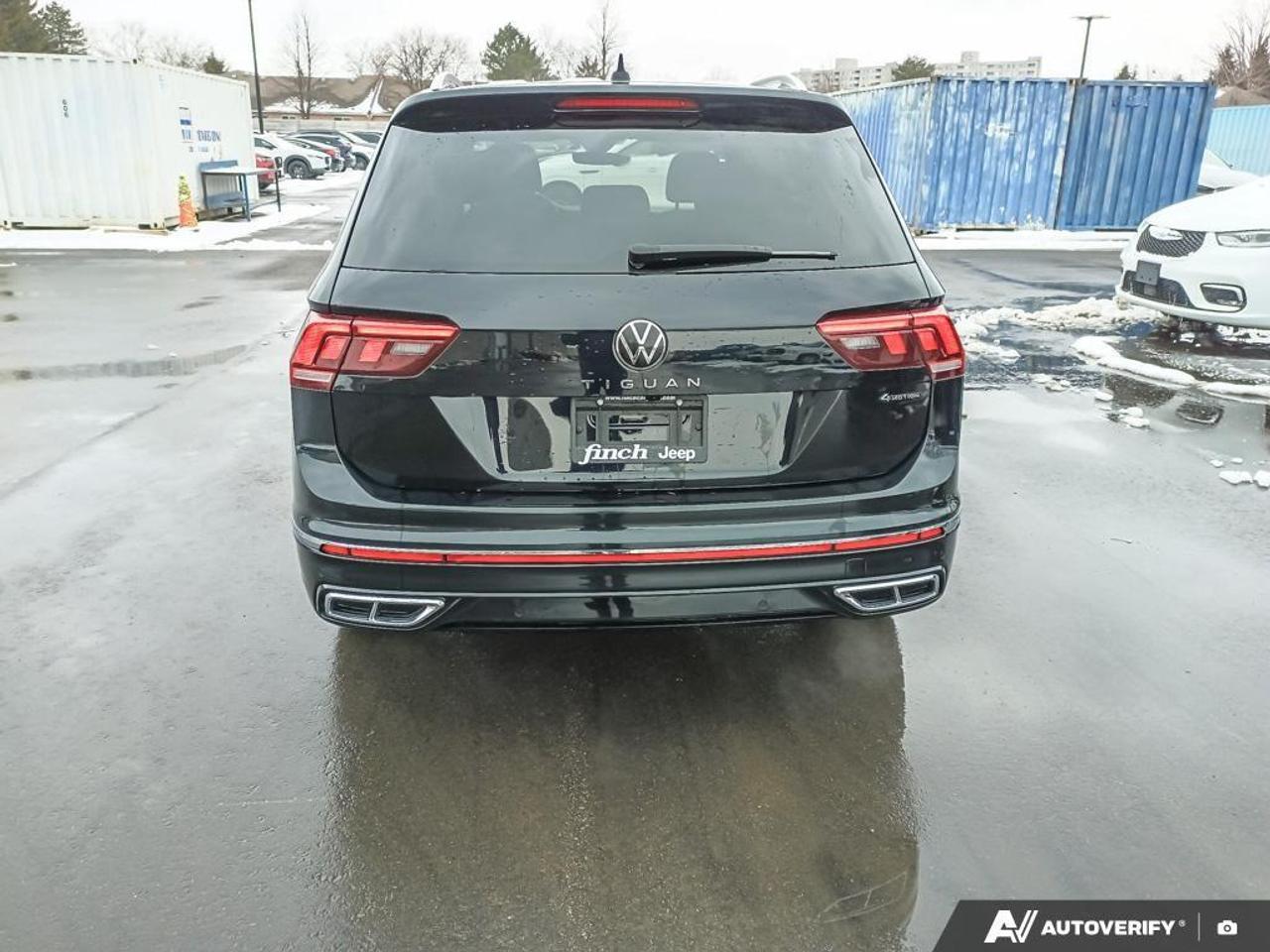 2024 Volkswagen Tiguan Highline R-LINE 4dr All-wheel Drive 4MOTION Photo