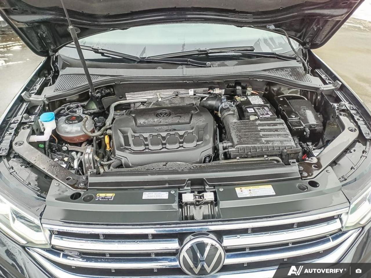 2024 Volkswagen Tiguan Highline R-LINE 4dr All-wheel Drive 4MOTION Photo