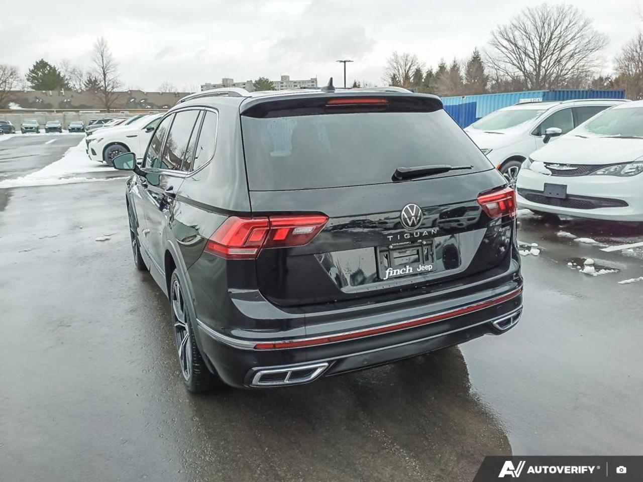 2024 Volkswagen Tiguan Highline R-LINE 4dr All-wheel Drive 4MOTION Photo