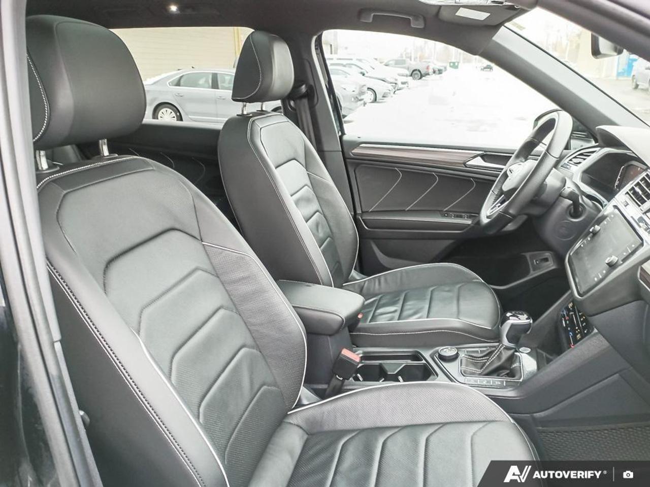 2024 Volkswagen Tiguan Highline R-LINE 4dr All-wheel Drive 4MOTION Photo