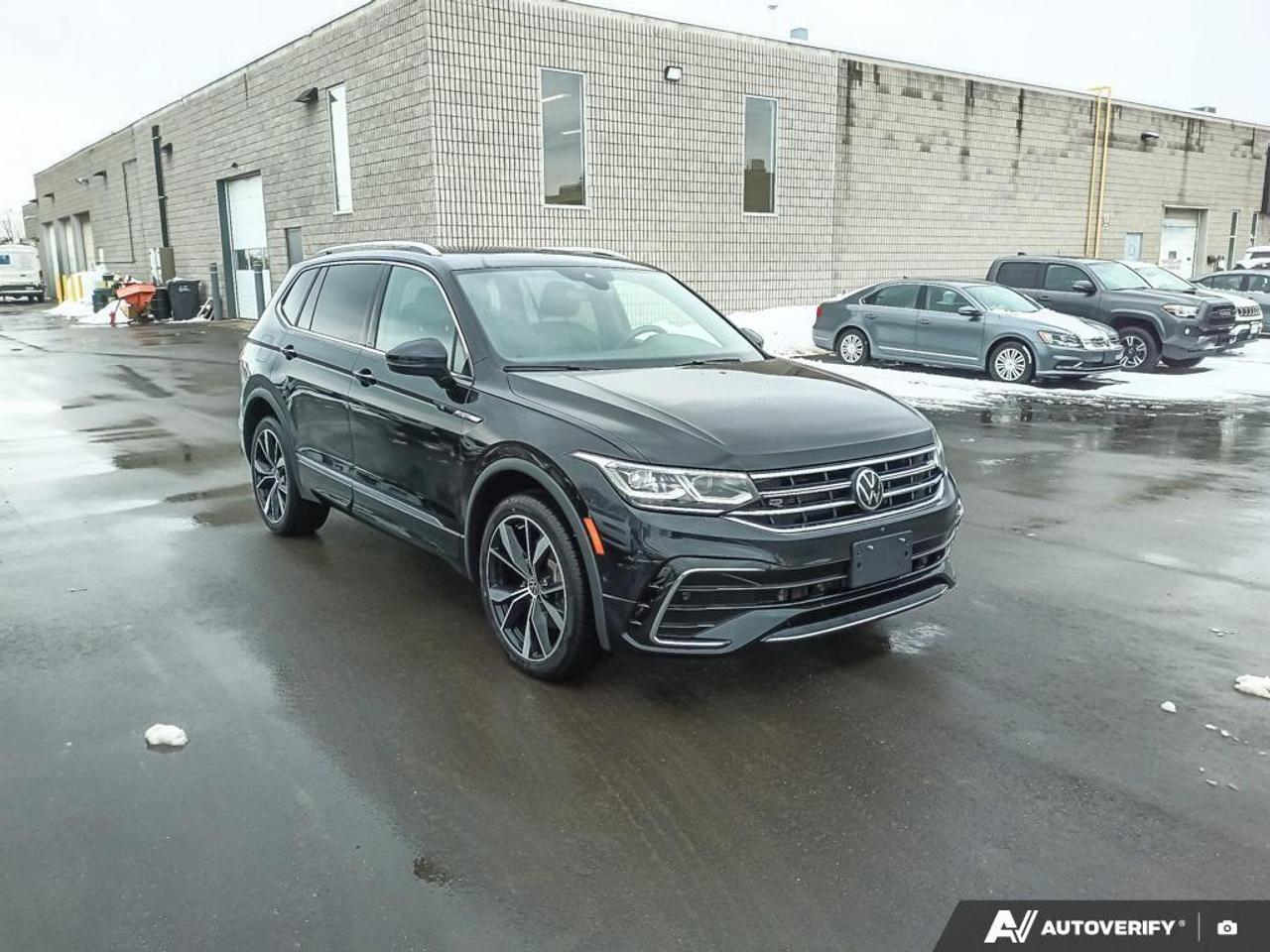 2024 Volkswagen Tiguan Highline R-LINE 4dr All-wheel Drive 4MOTION Photo