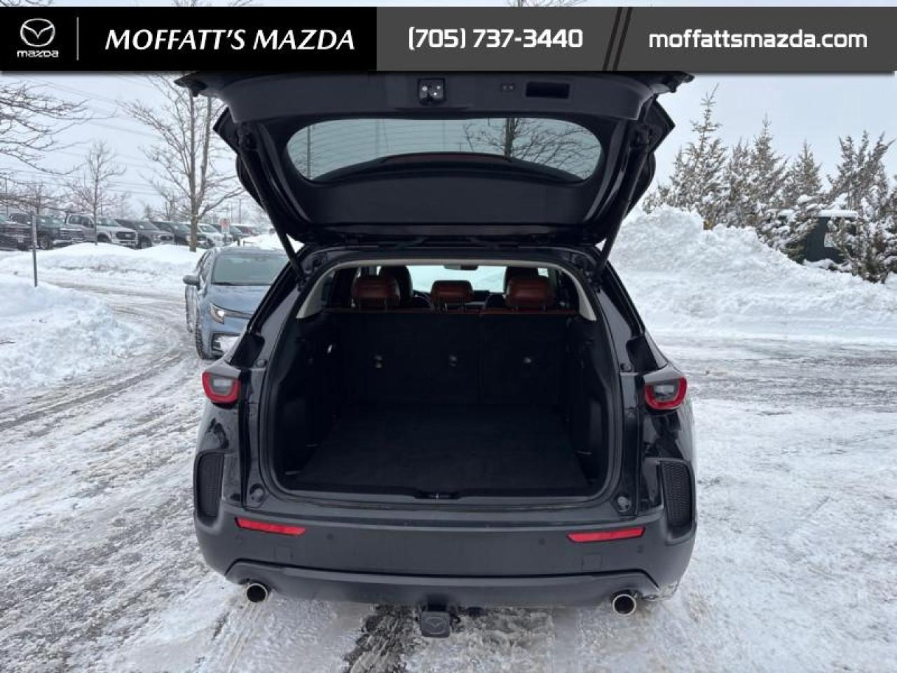 2023 Mazda CX-50 GT Photo