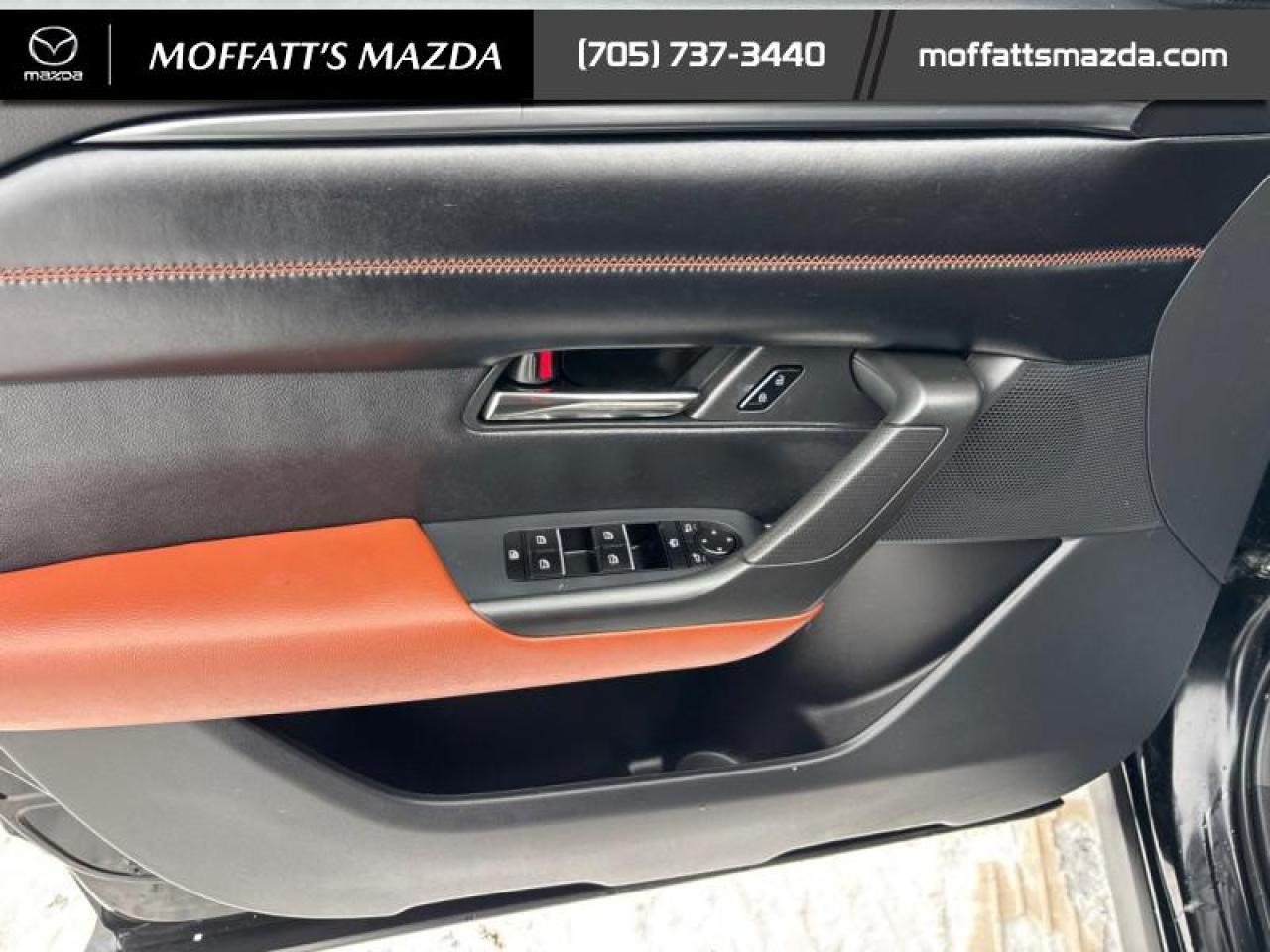 2023 Mazda CX-50 GT Photo