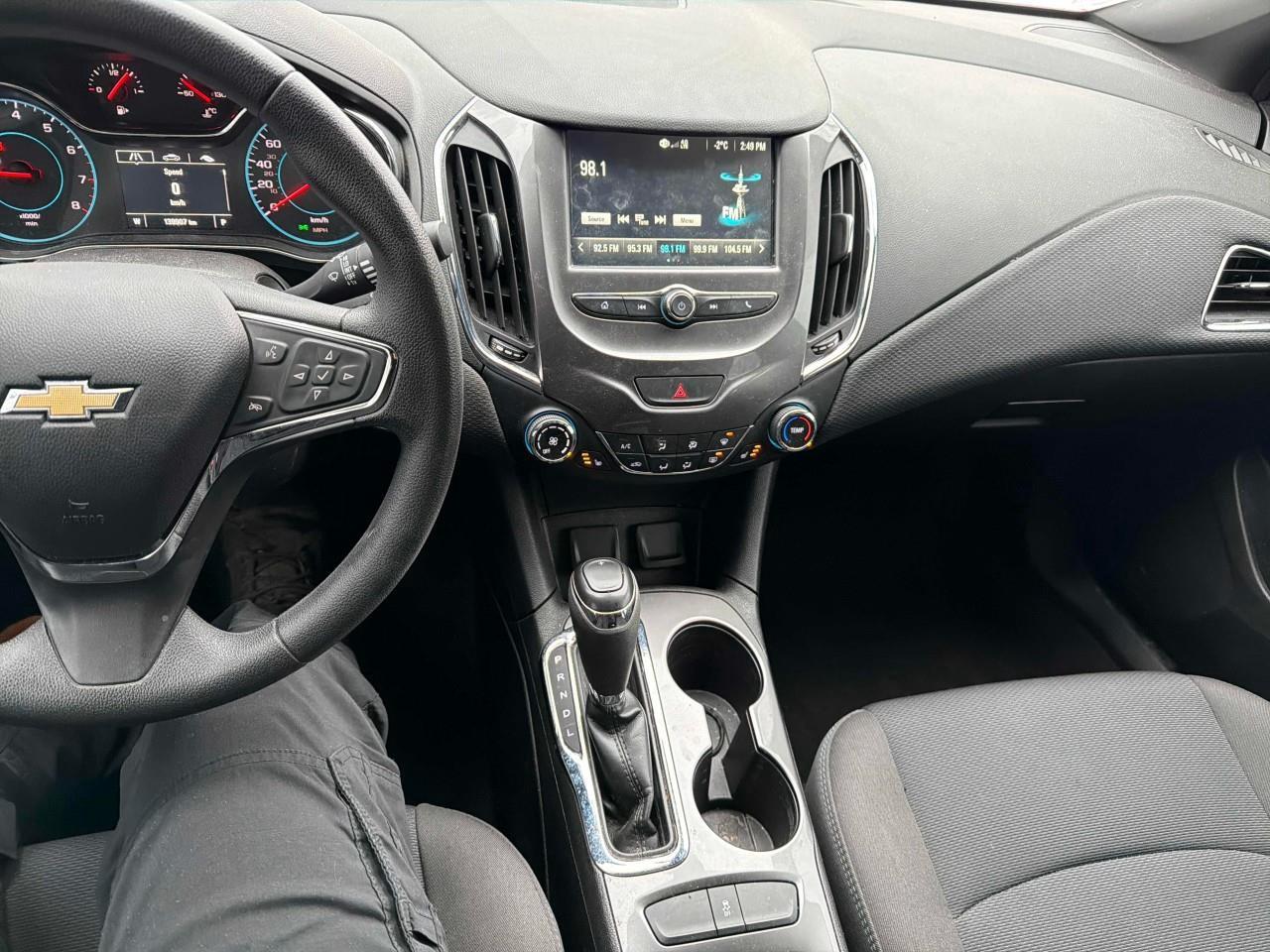 2017 Chevrolet Cruze LT Auto 4dr Hatchback Photo