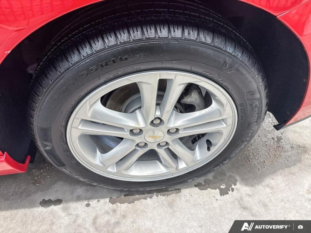 2017 Chevrolet Cruze LT Auto 4dr Hatchback Photo